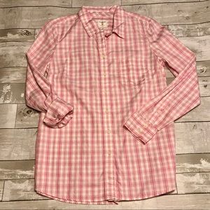 GAP Plaid “Fitted Boyfriend Shirt”